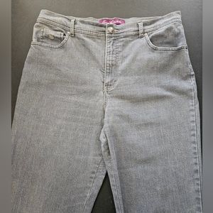 Vintage - Gloria Vanderbilt Amanda Jeans - Size 14 Average